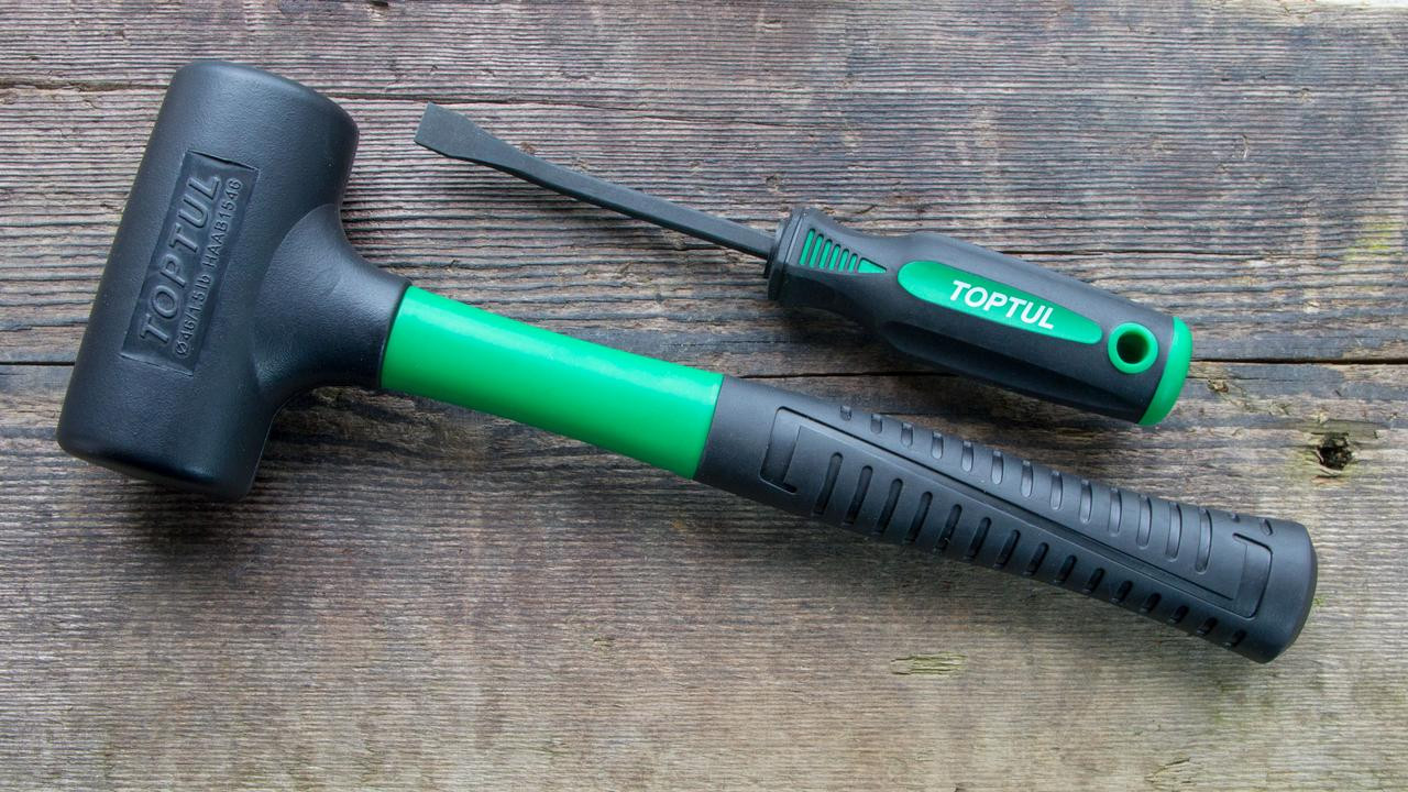 Mua các sản phẩm búa cao su chính hãng ở đâu ?