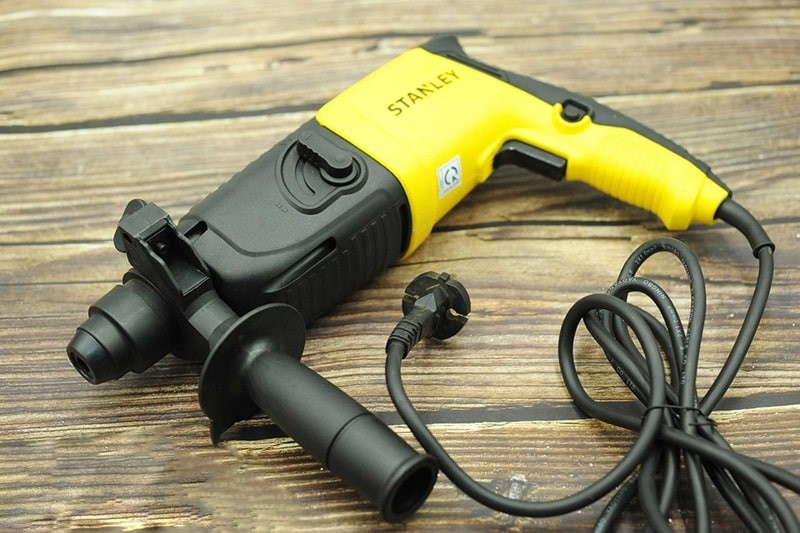 Từng đơn vị phân phối sẽ xây dựng chính sách giá máy khoan cầm tay riêng biệt