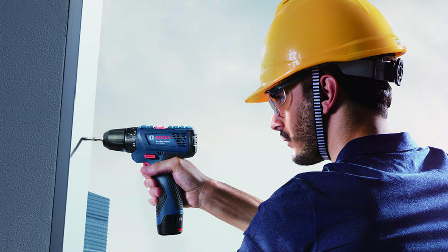 may-ban-vit-pin-makita-2