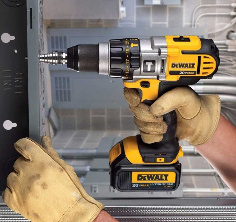 may-khoan-va-bat-vit-3