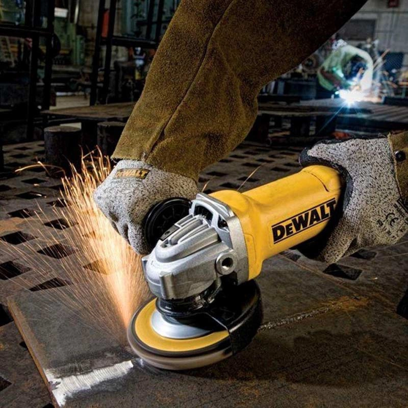 may-mai-goc-dewalt-1