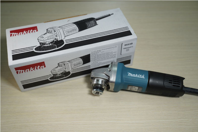 Máy mài Makita 9553B có nguồn gốc từ Nhật Bản