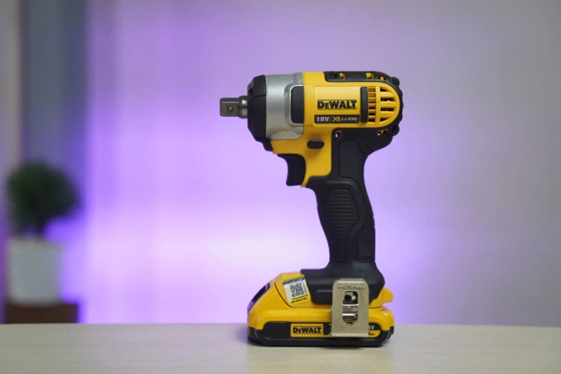 may-siet-bu-long-dewalt-1