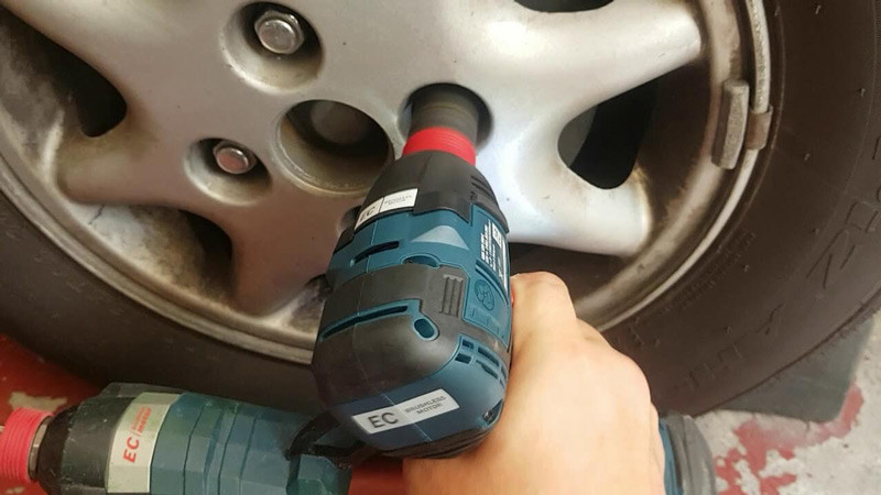 may-siet-bu-long-dung-pin-bosch-1