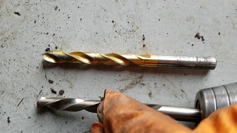 Hướng dẫn mài mũi khoan sắt bị mòn
