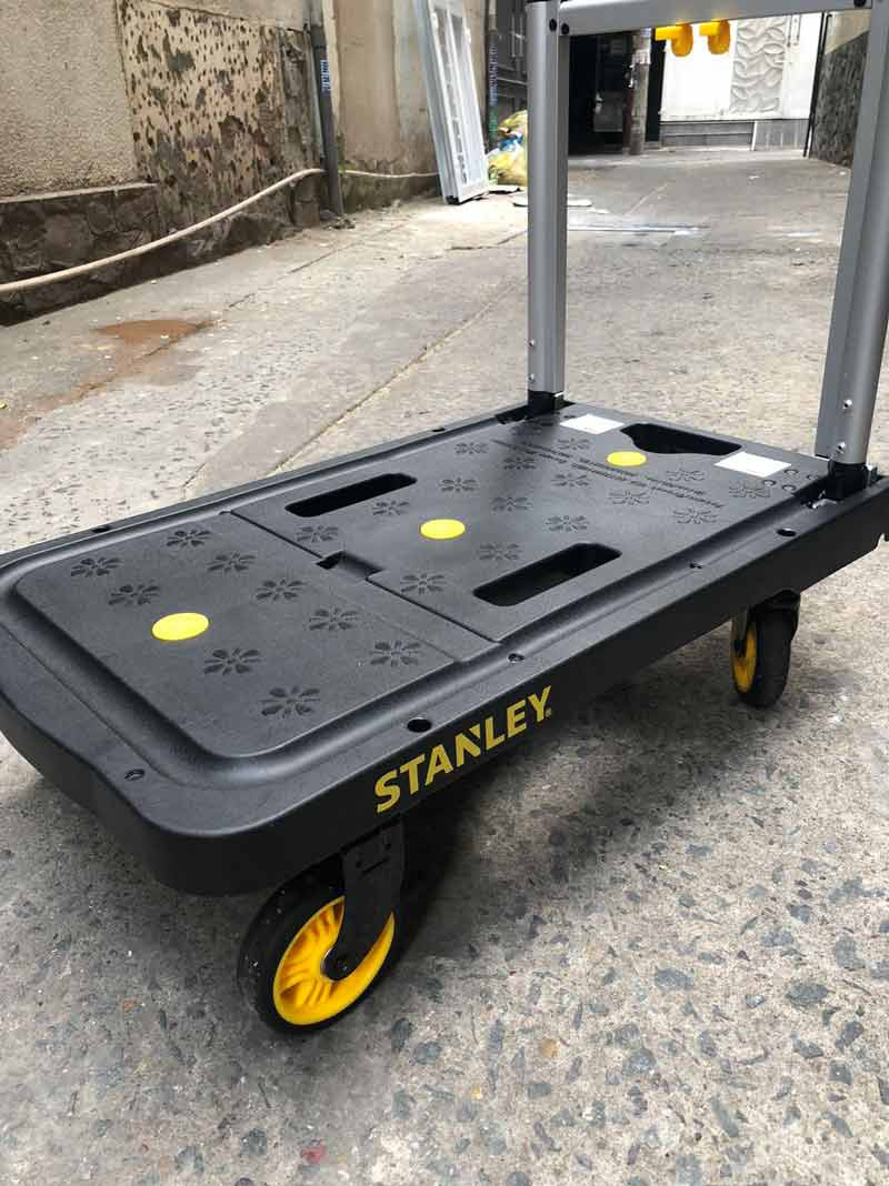 Xe đẩy hàng 4 bánh Stanley PC517 120kg có thể vận chuyển hàng hóa dễ dàng