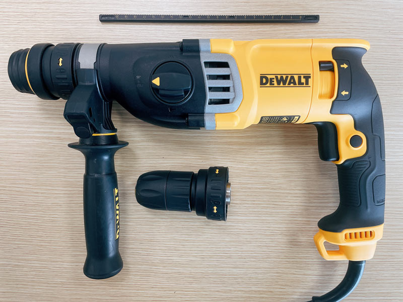 may-khoan-cam-tay-con-suat-lon-1