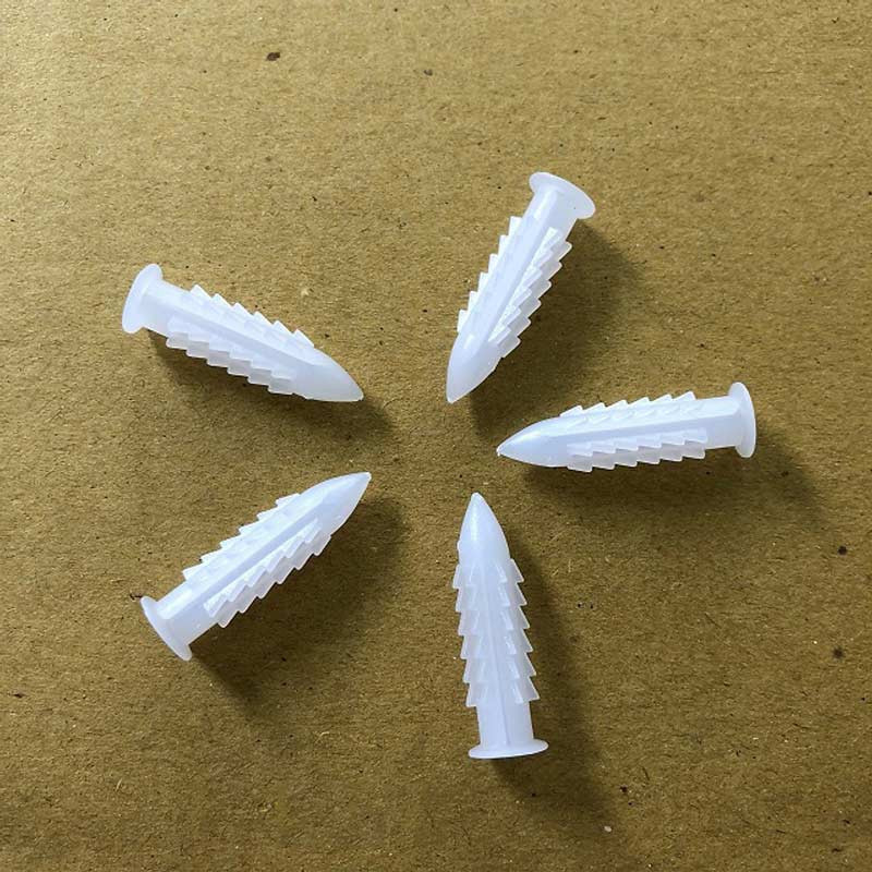 chon-mui-khoan-cho-tac-ke-nhua-1