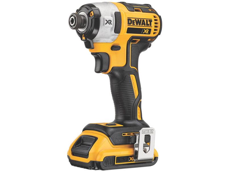 may-ban-vit-dewalt-2