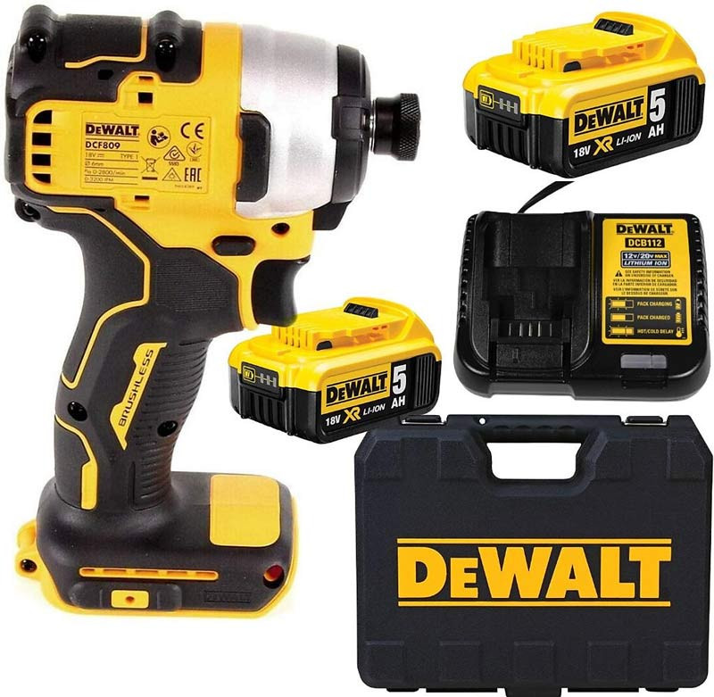 may-ban-vit-dewalt-3