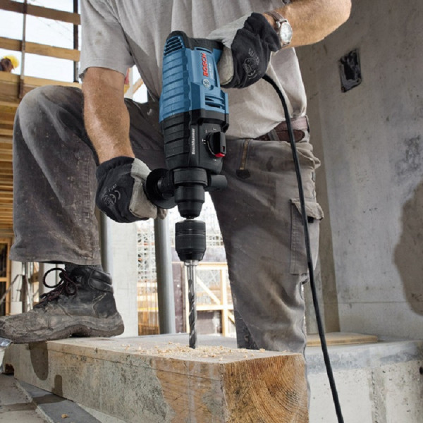 Các loại máy khoan phổ biến hiện nay? Ưu nhược điểm là gì?