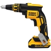 may-van-vit-cam-tay-dewalt-dcf620d2-18v