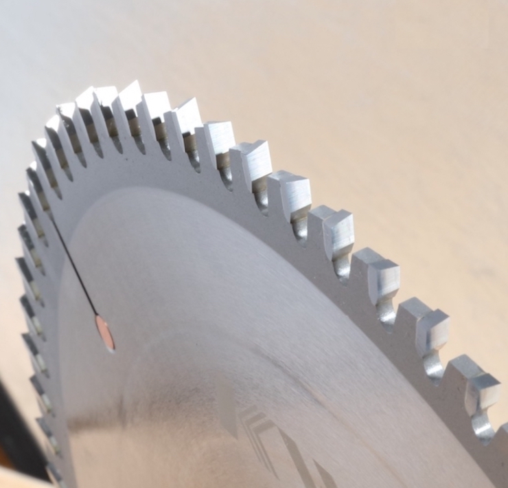 Chọn góc lưỡi cưa phù hợp