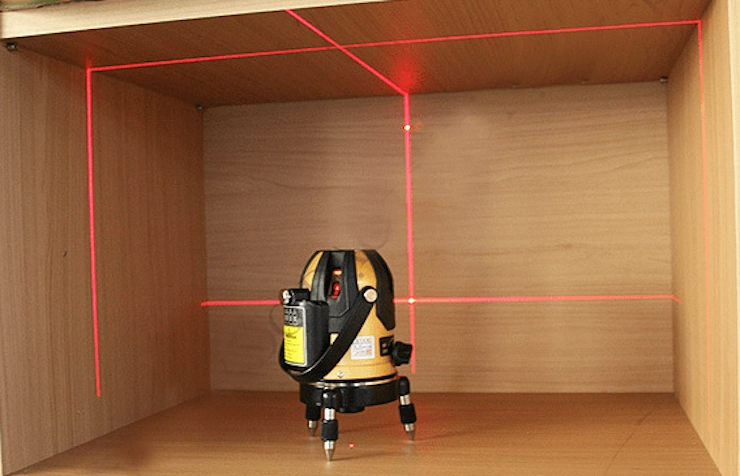 Một loại máy cân bằng laser tia đỏ