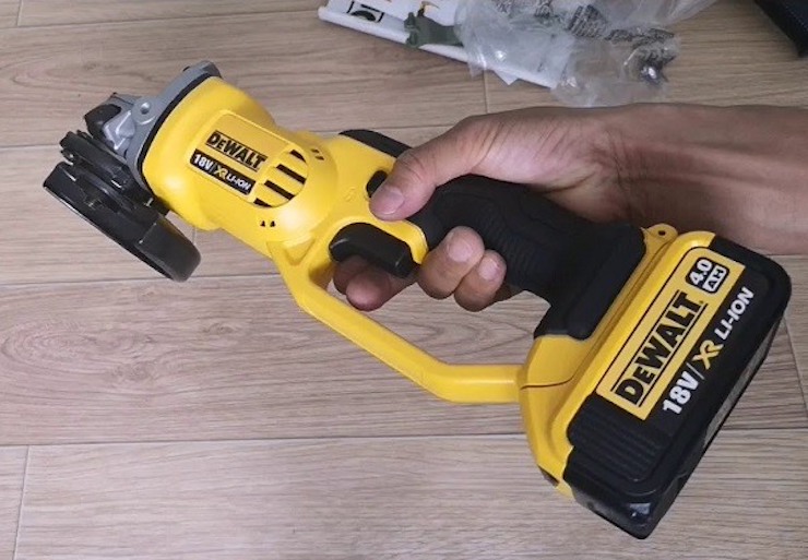 Máy mài góc Dewalt