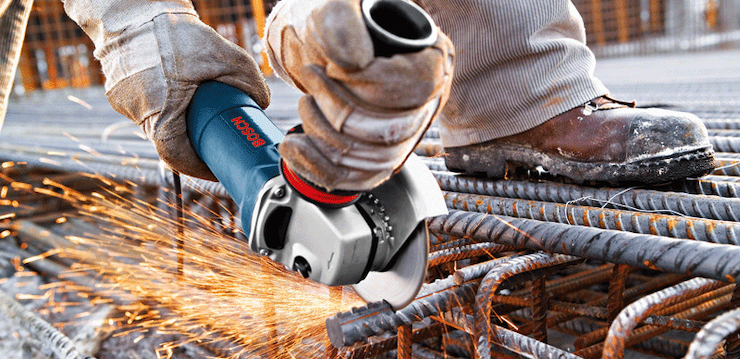 Máy mài tay có thể sử dụng như máy cắt kim loại với lưỡi cắt phù hợp