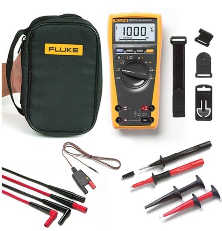 Đồng hồ đa năng kèm theo những phụ kiện đa dạng