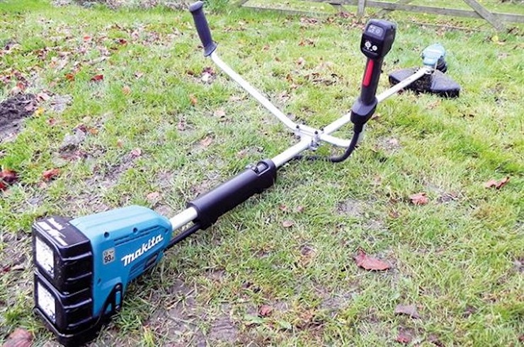 Máy cắt cỏ Makita chạy pin có thiết kế nhỏ gọn, thuận tiện khi thao tác