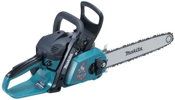 Máy cưa xích Makita EA3201S40B có khả năng cắt gỗ cực nhanh