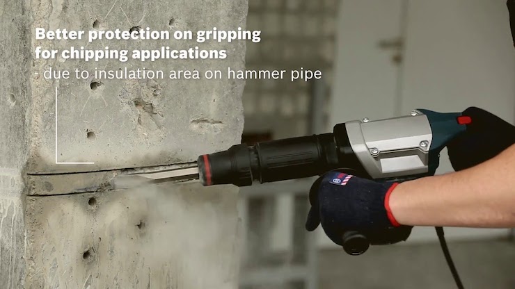 Máy đục bê tông Bosch GSH 500 còn được trang bị thêm chức năng kiểm soát rung thông minh