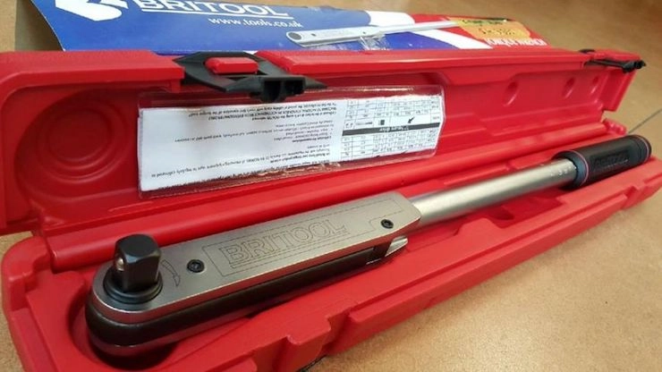 Britool EVT1200AEX có khoảng đo lực từ 25 – 138 Nm