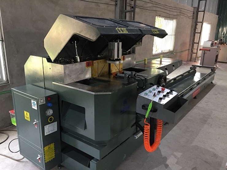 Cần phải dùng máy cắt nhôm hệ chuyên dụng để gia công nhôm hệ