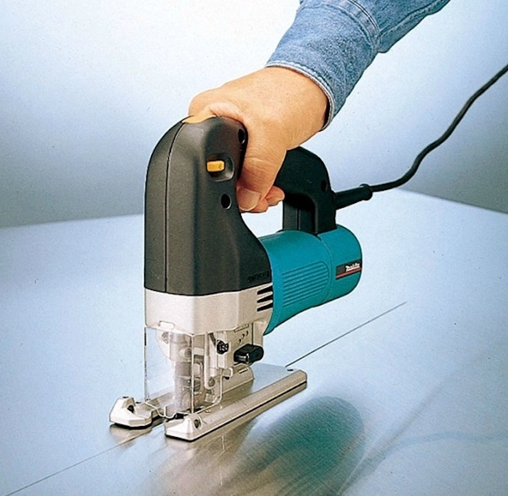 Máy cưa lọng Makita 4304