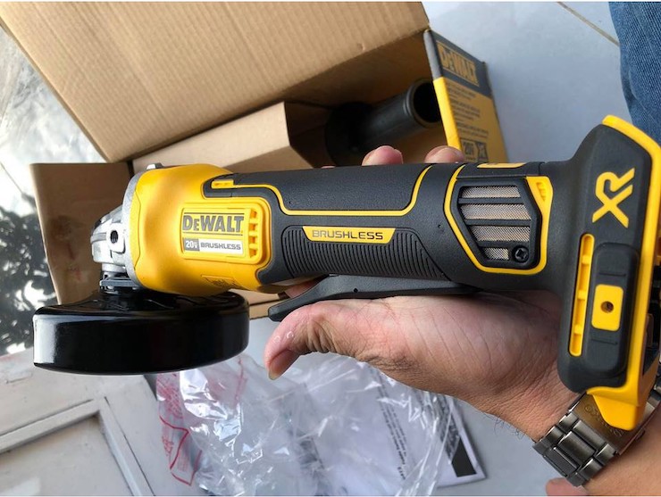 Máy mài góc dewalt giúp công việc của bạn trở nên thuận lợi