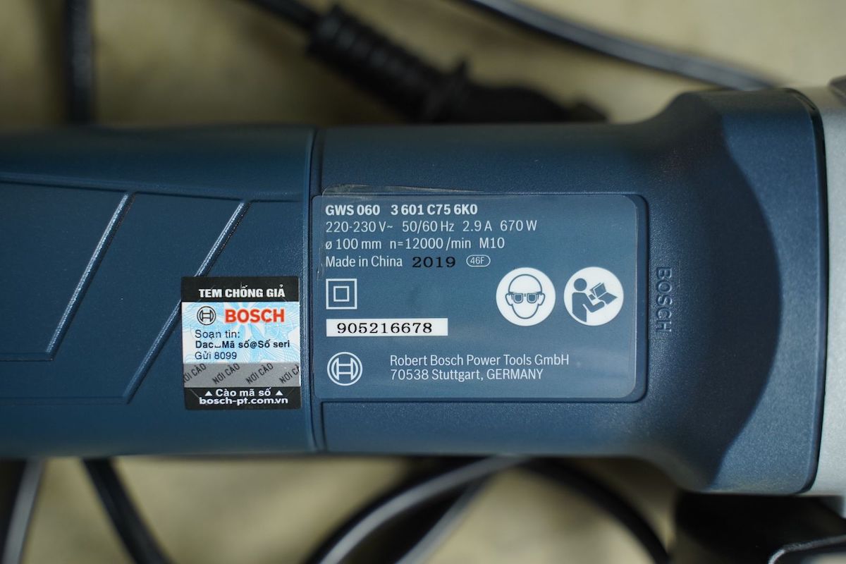 may-mai-goc-Bosch-GWS-060-chinh-hang