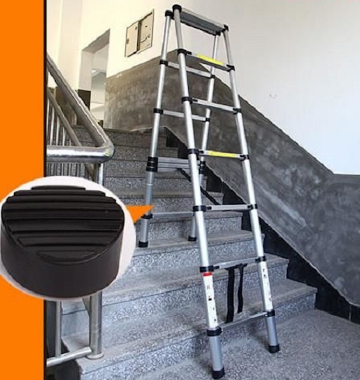 Thang nhôm rút 3m Nikita NKT-AA32 đặt an toàn ở cầu thang