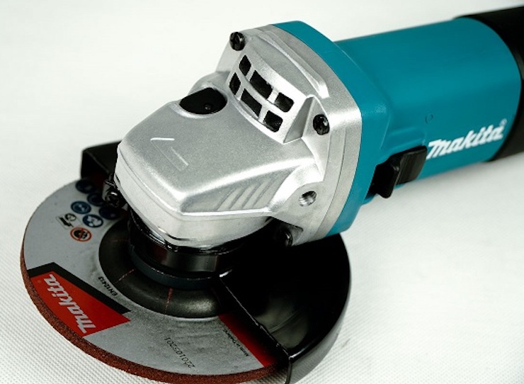 Máy mài cầm tay makita 125mm phù hợp với mọi yêu cầu của người dùng